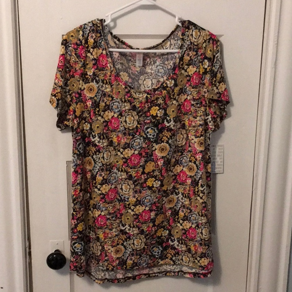 Lularoe Floral Classic Tee